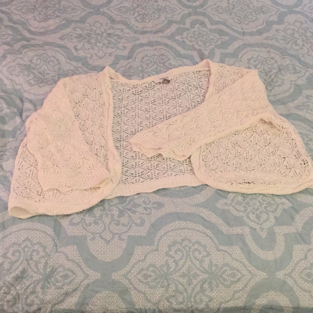 3/4 Sleeve Lace Coverup